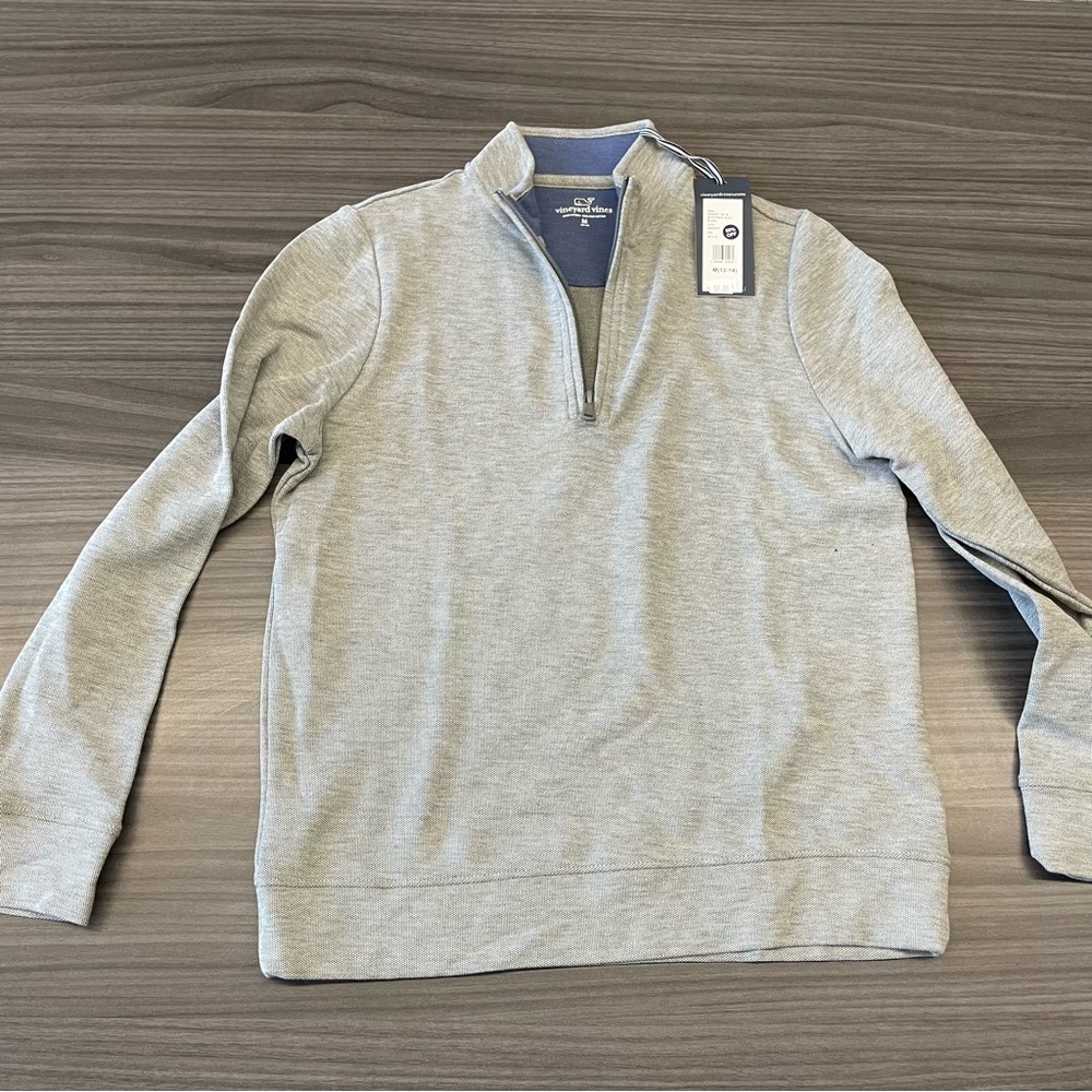 BNWT Vineyard Vines VV Gray Shirt size Medium Boys